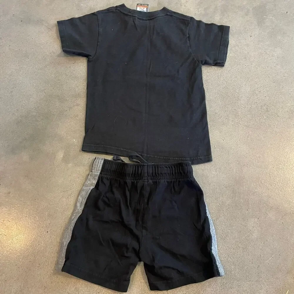 Yellowstone park black Star Wars tee shorts old navy best son tee gray bundle 4T